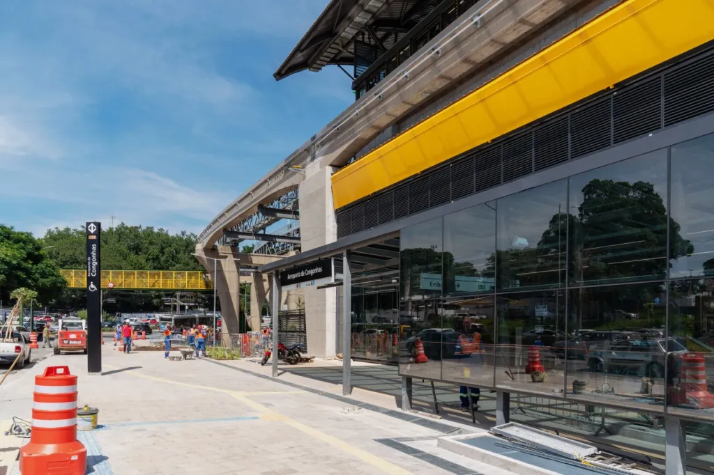 Estação possui plataforma central de 60 metros (Agência SP)